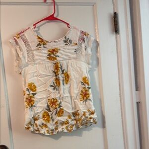 Daniel Rainn Lace Trim Floral Top